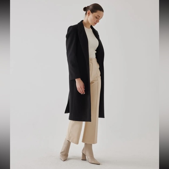 87 Chic Black Single Button Detail Boucle - Picture 2 of 4